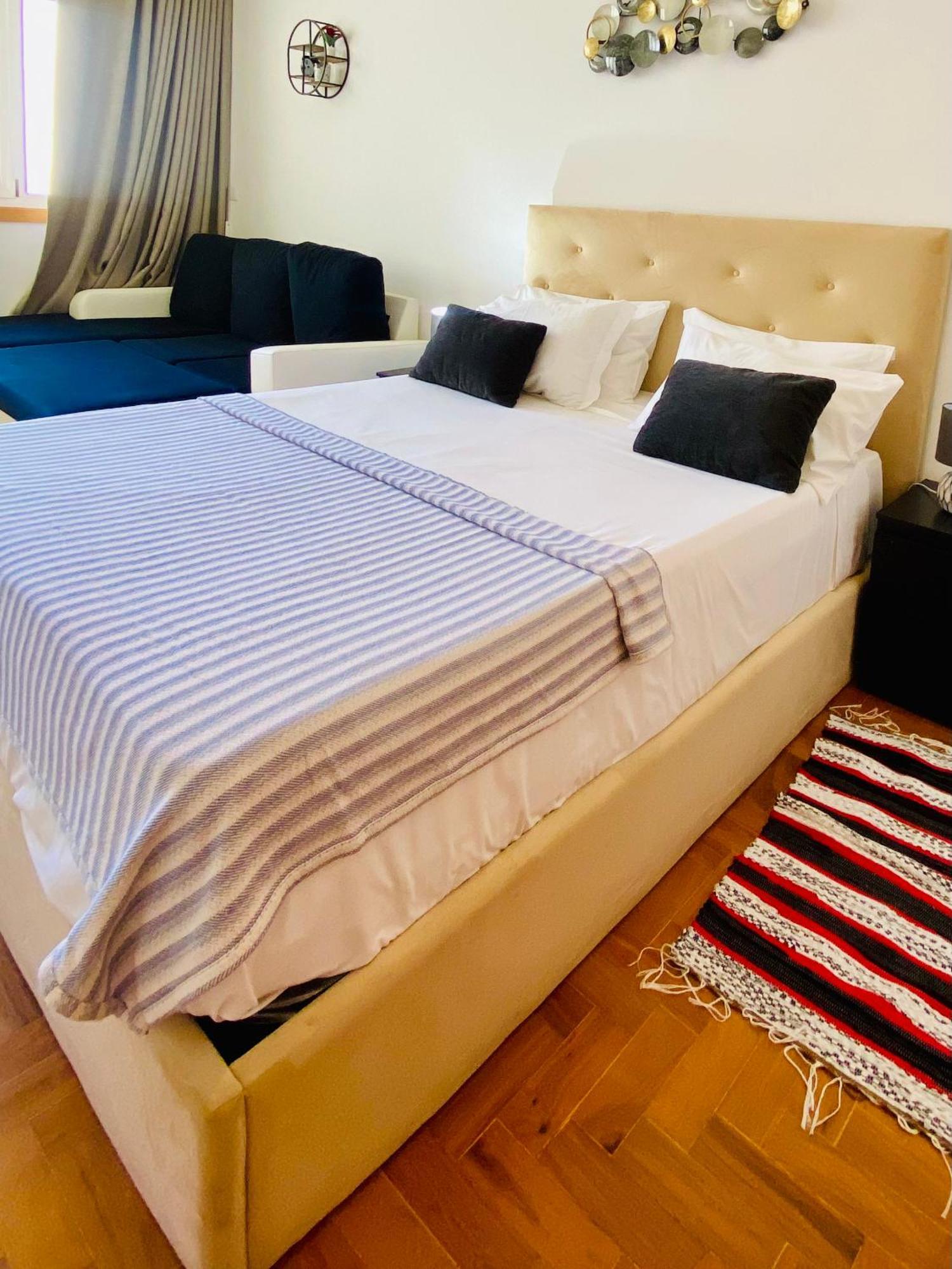 Beautiful Flats In The Best Location Appartement Porto Buitenkant foto
